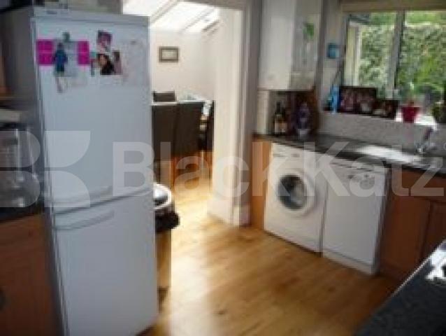 			LET!, 2 Bedroom, 1 bath, 1 reception Ground Floor Flat			 Cecile Park, CROUCH END